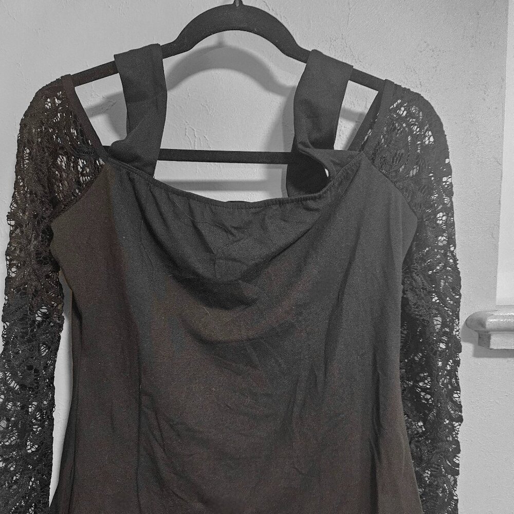Chicme Large Lace Sleeve Top